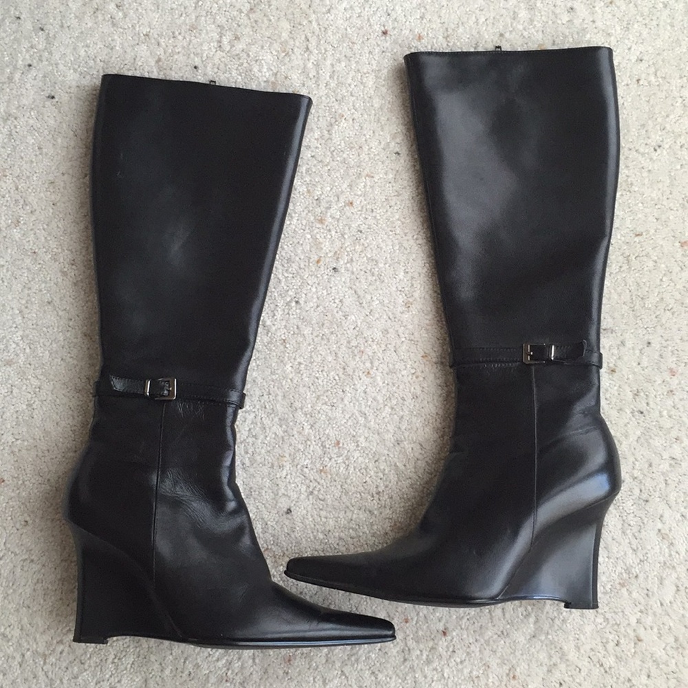 Super cute black boots